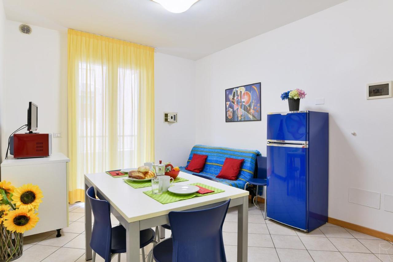 Maestrale Canova Apartments Каорле Экстерьер фото