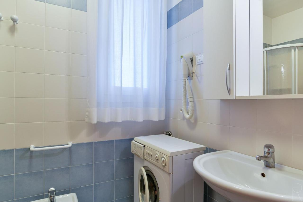 Maestrale Canova Apartments Каорле Экстерьер фото