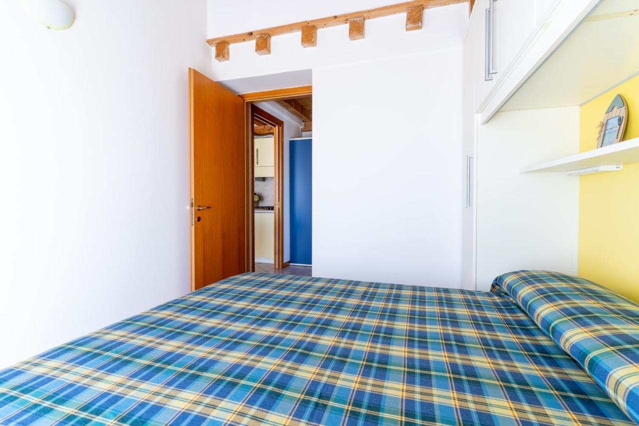 Maestrale Canova Apartments Каорле Экстерьер фото